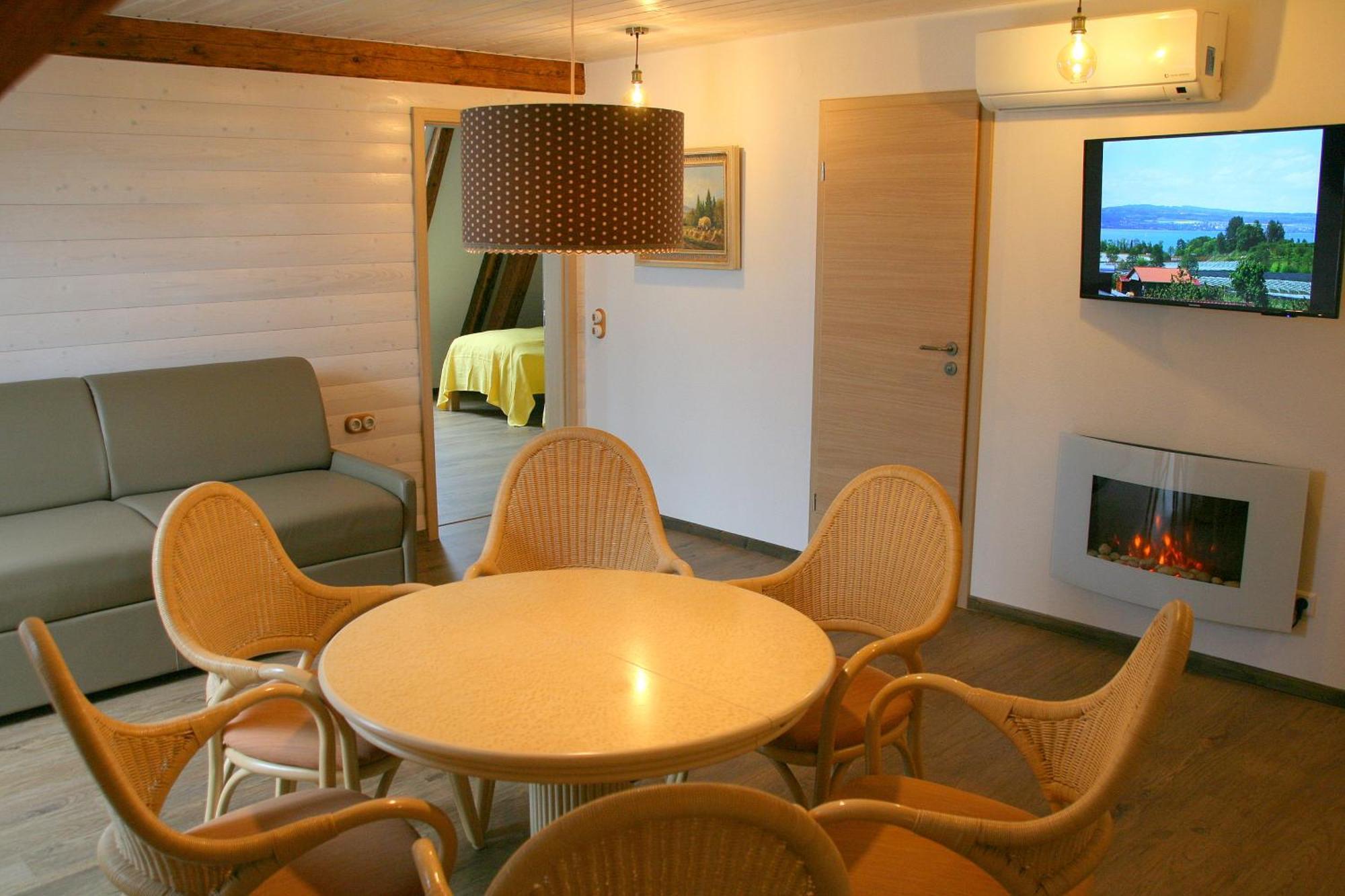 Waldvogel Ferienzimmer Klimatisiert Immenstaad am Bodensee Exteriör bild